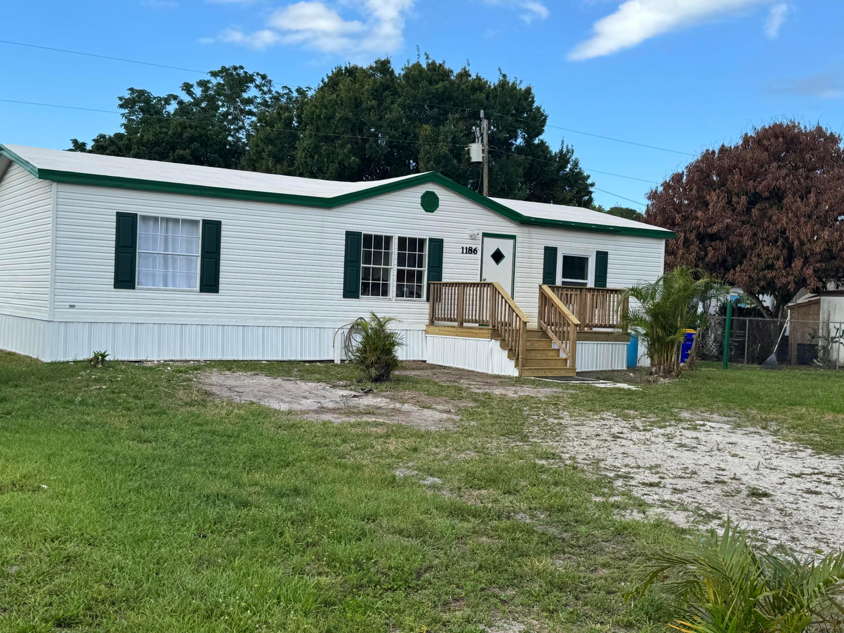 1186 SW Tropical Terrace, Stuart, FL 34997, Stuart