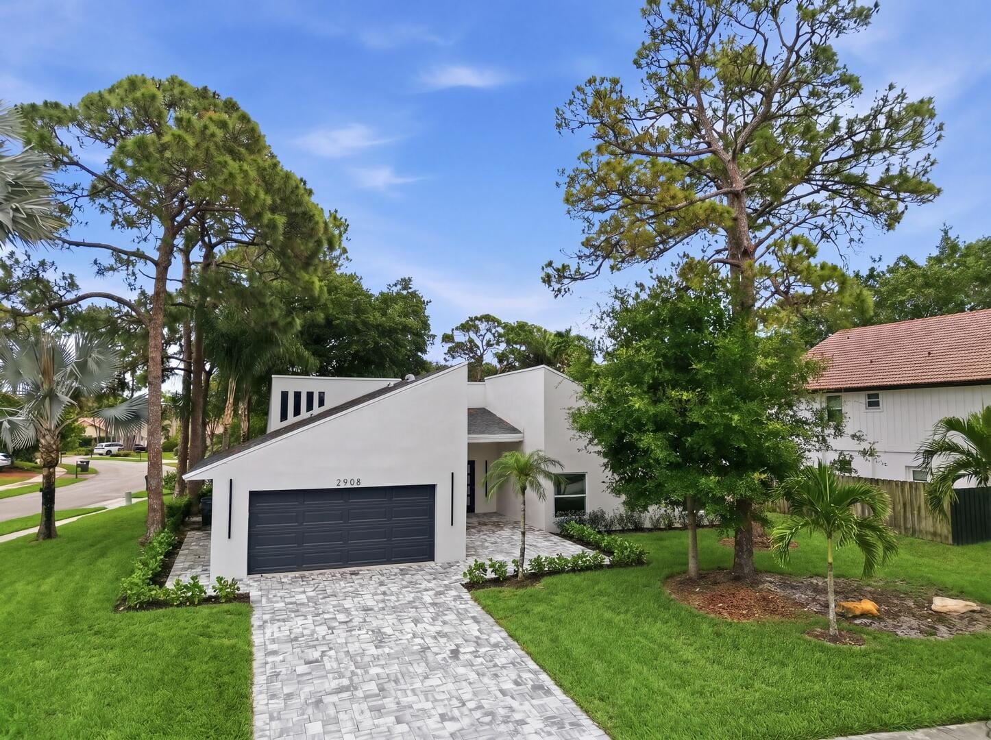 2908 NW 24th Way — photo 2