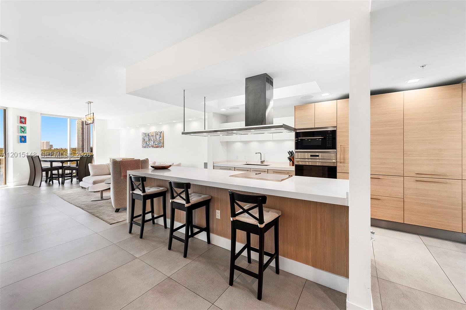 17111 Biscayne Boulevard 606, North Miami Beach, FL 33160, North Miami Beach