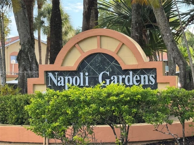 953 Coral Club Drive 953, Coral Springs, FL 33071