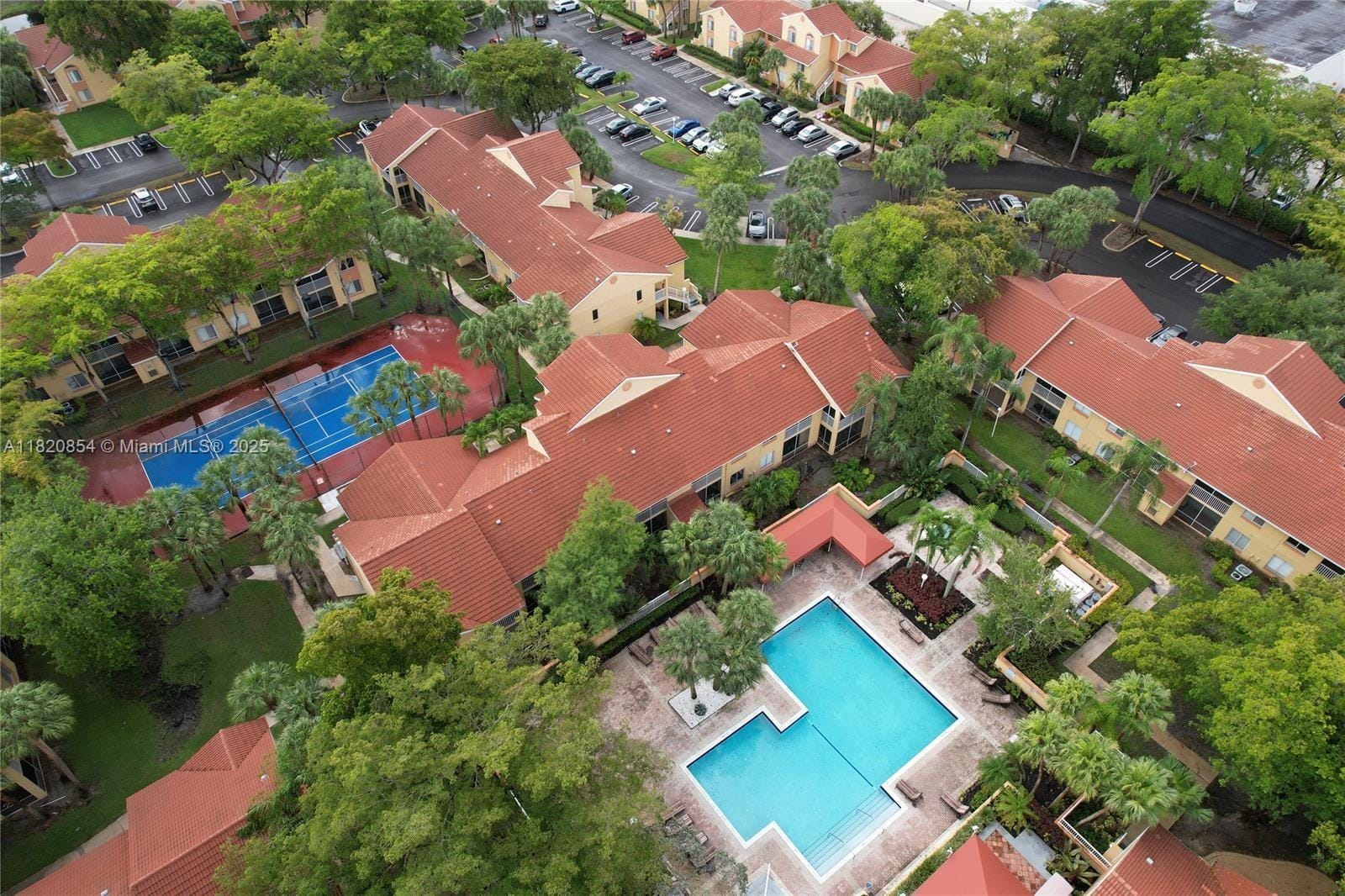 953 Coral Club Drive 953 — photo 3