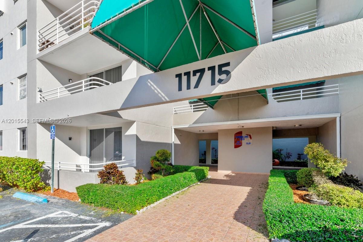 11715 SW 18th Street 410, Miami, FL 33175, Miami