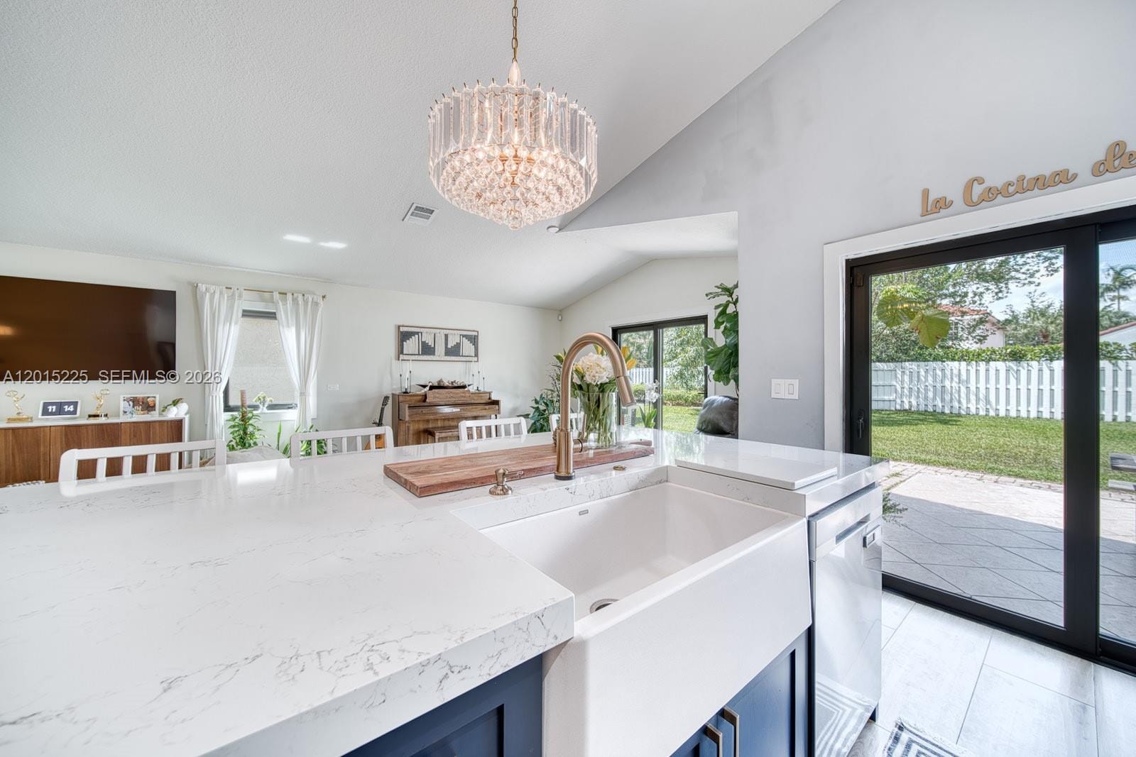 77 Gables Boulevard — photo 11