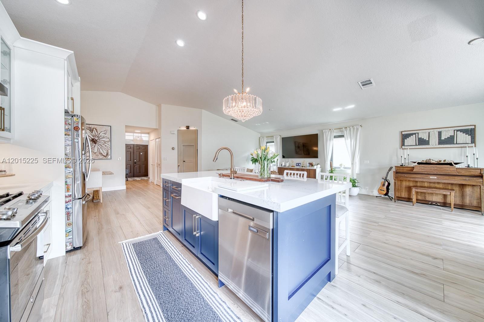 77 Gables Boulevard, Weston, FL 33326, Weston