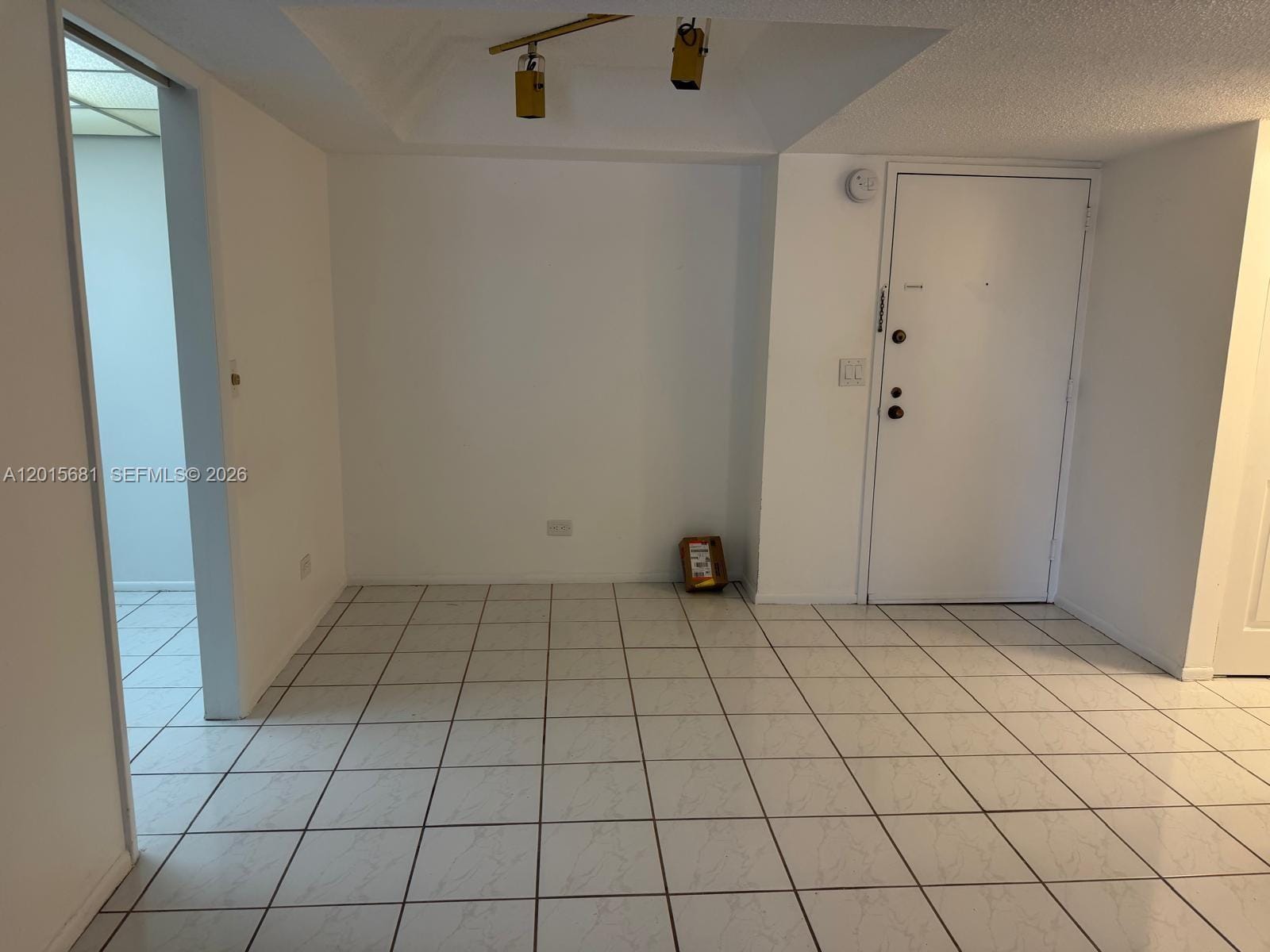 3720 Inverrary Drive 2K — photo 10