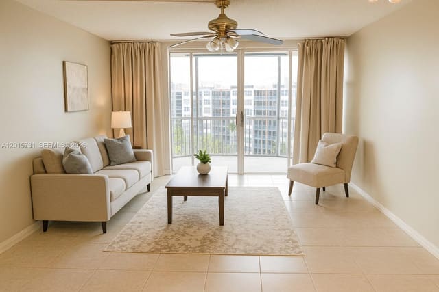 1750 NE 191st Street 816-3, Miami, FL 33179