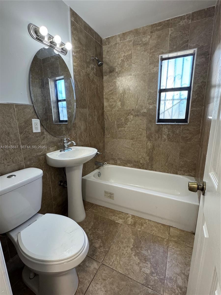 947 Burlington Street — photo 7