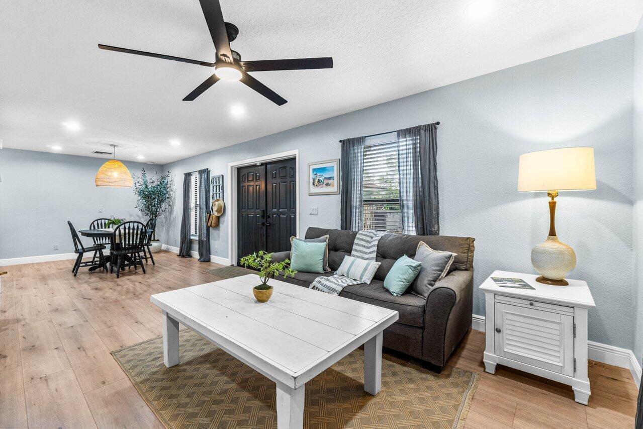 3303 Custer Avenue, Lake Worth, FL 33467, Lake Worth