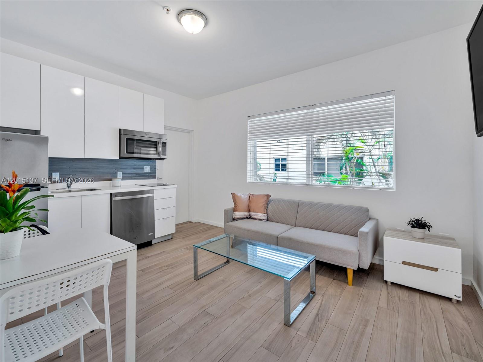 820 15th Street 202, Miami Beach, FL 33139, Miami Beach
