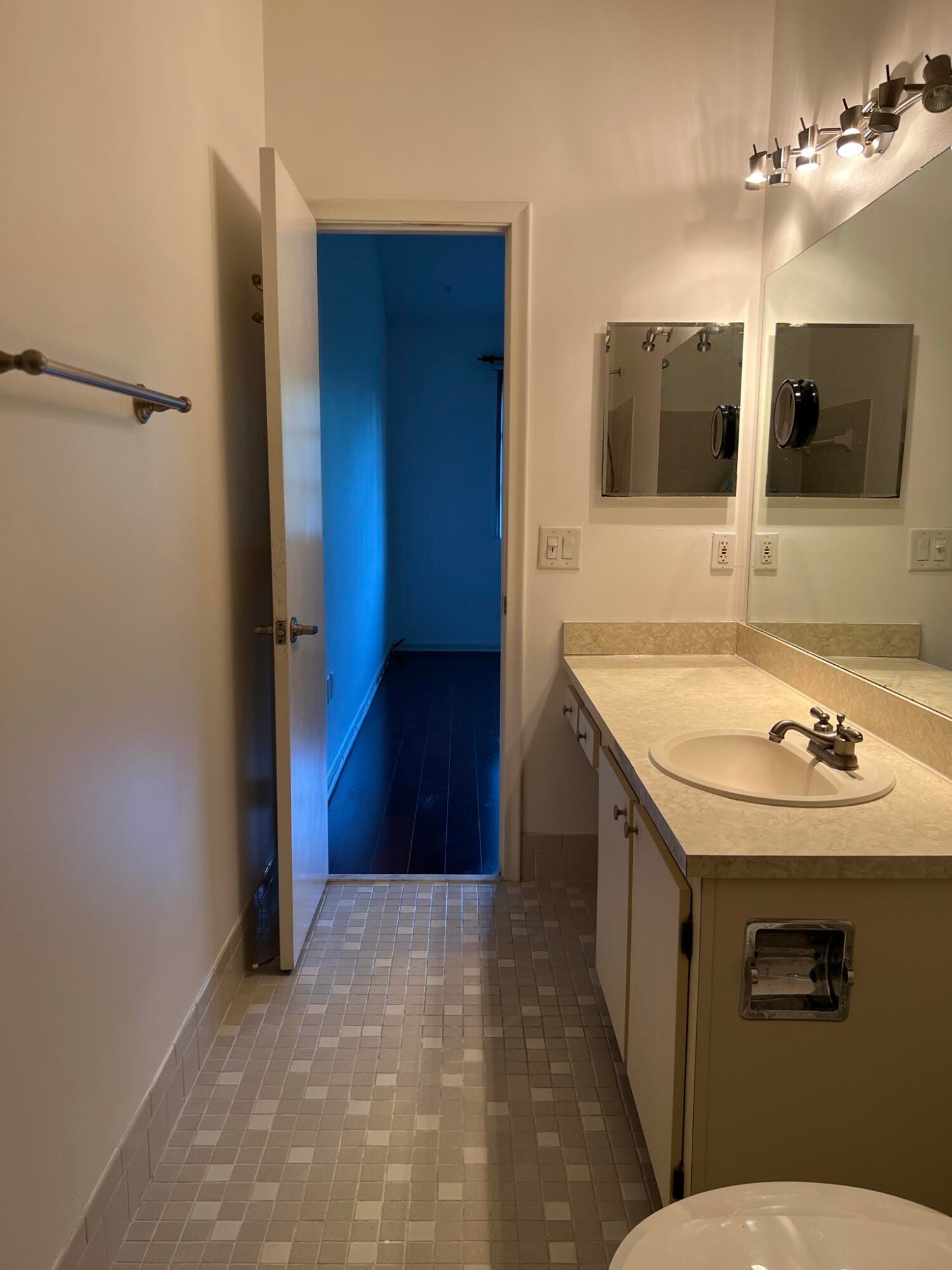 2800 S Oakland Forest Drive 2302, Oakland Park, FL 33309 photo 13