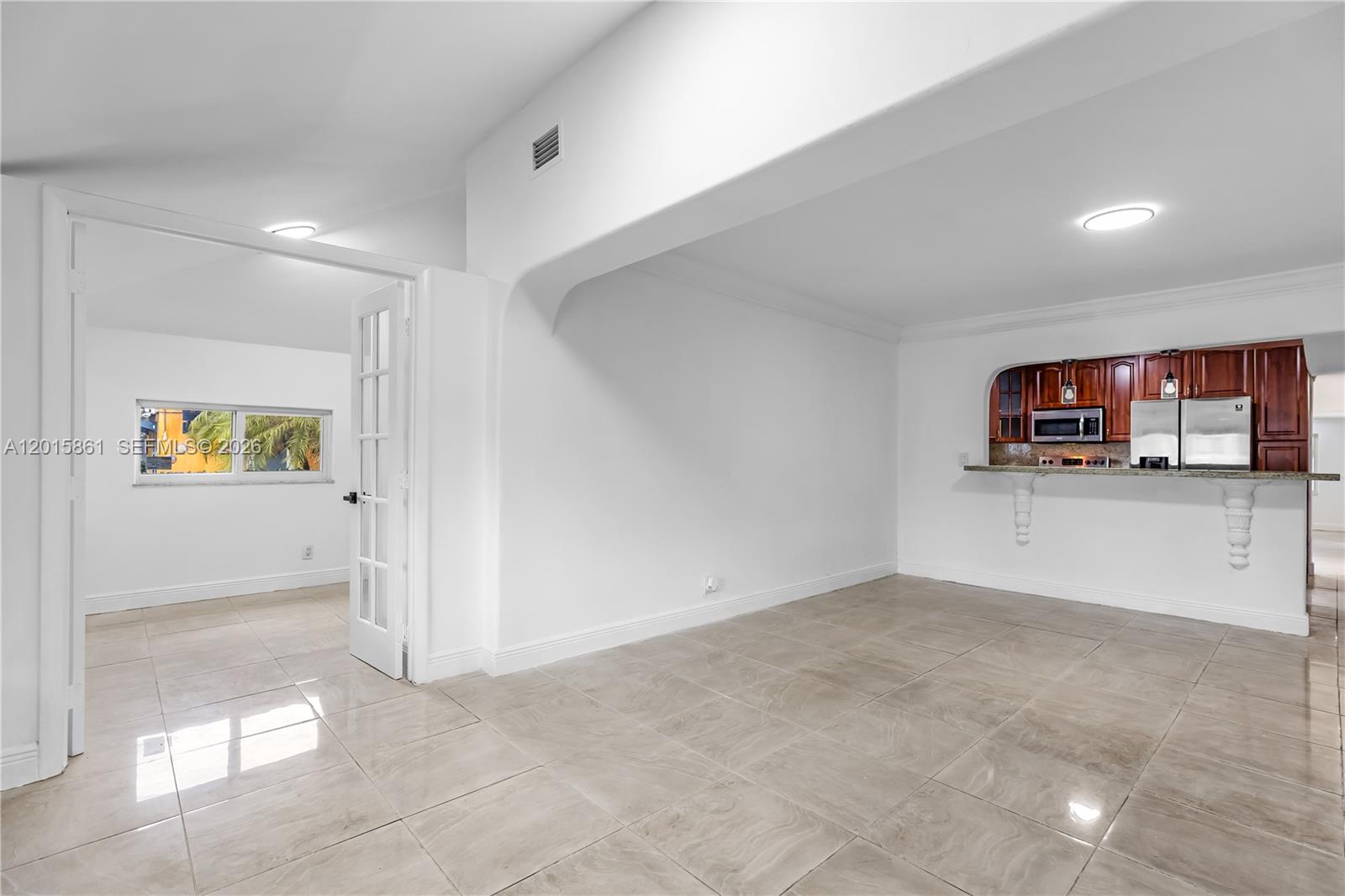 1835 SW 18th Street — photo 6