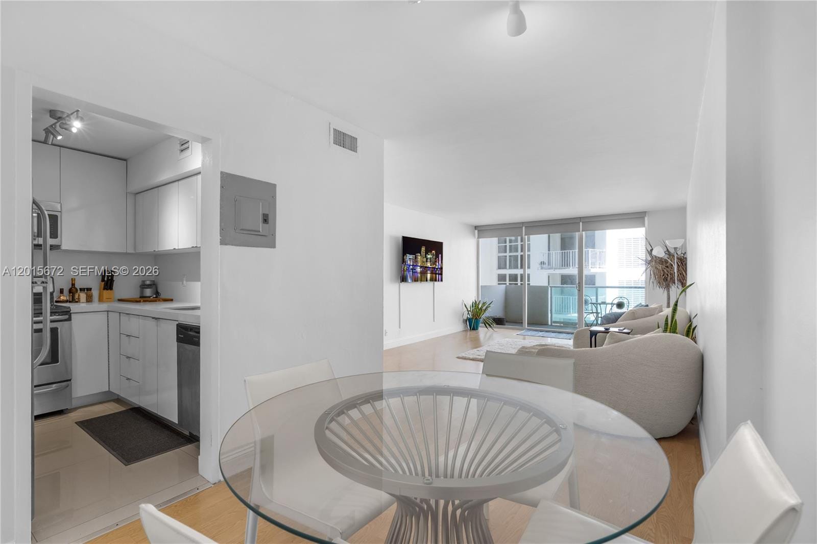 1200 West Avenue 420, Miami Beach, FL 33139 photo 2