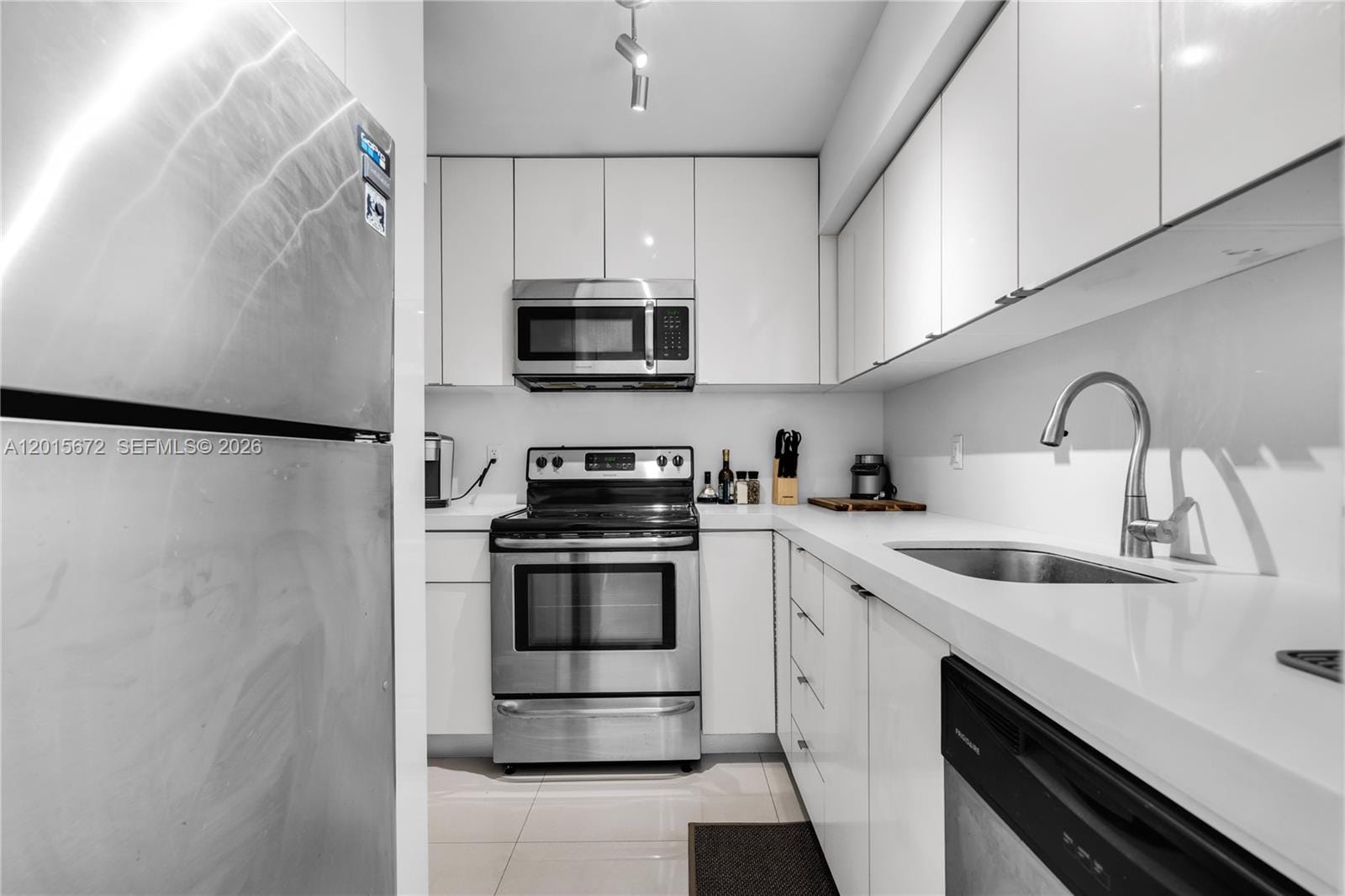 1200 West Avenue 420, Miami Beach, FL 33139 photo 6