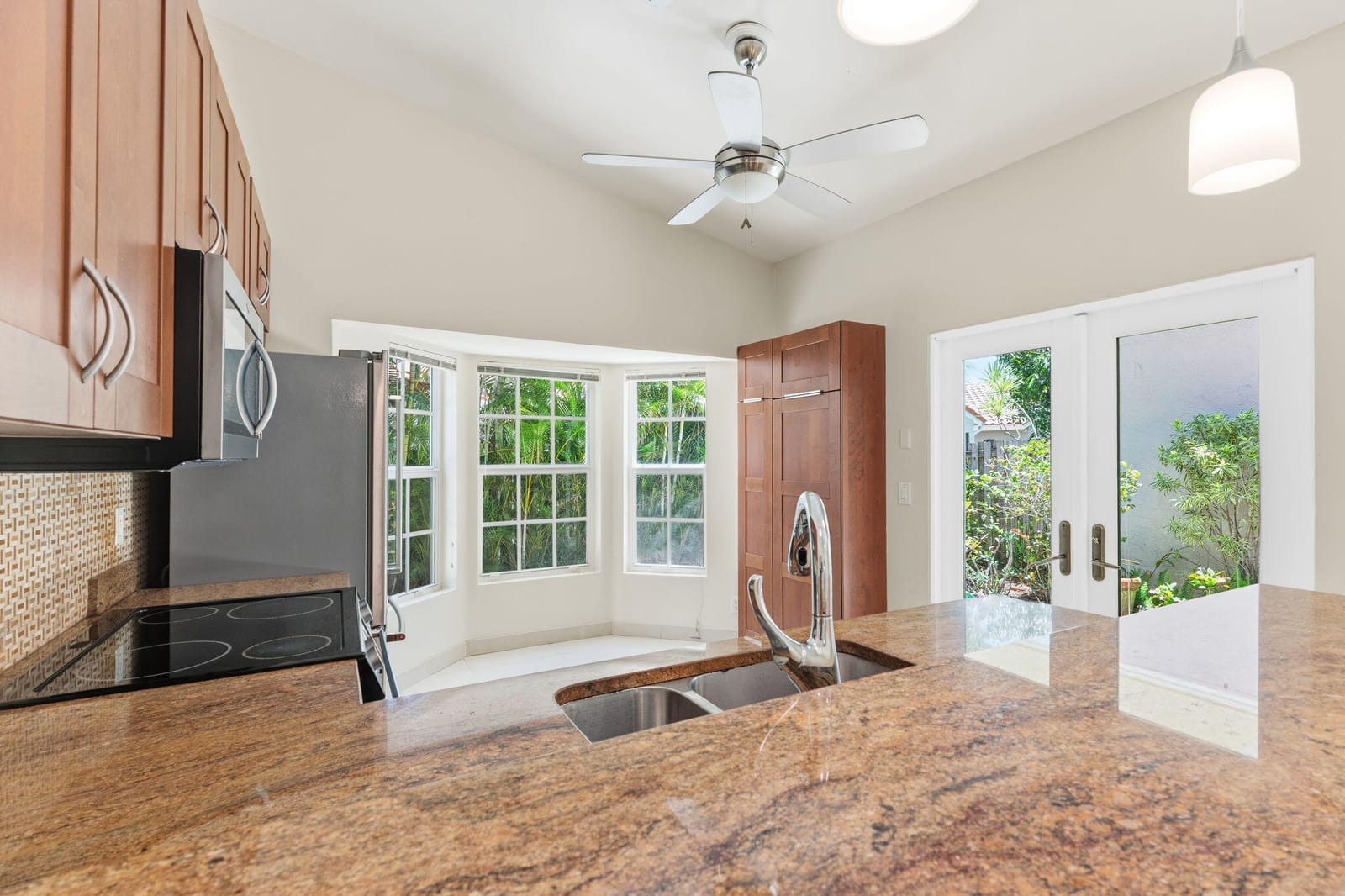 1472 Garden Road, Weston, FL 33326 photo 12