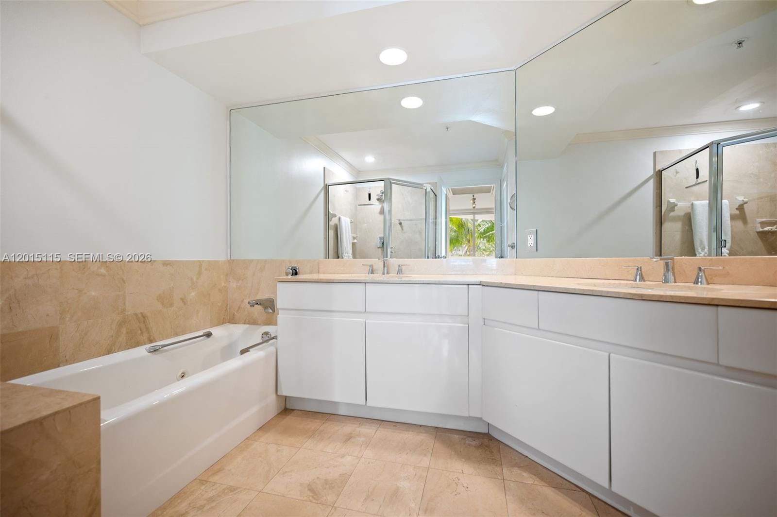 888 Brickell Key Drive 609, Miami, FL 33131 photo 14
