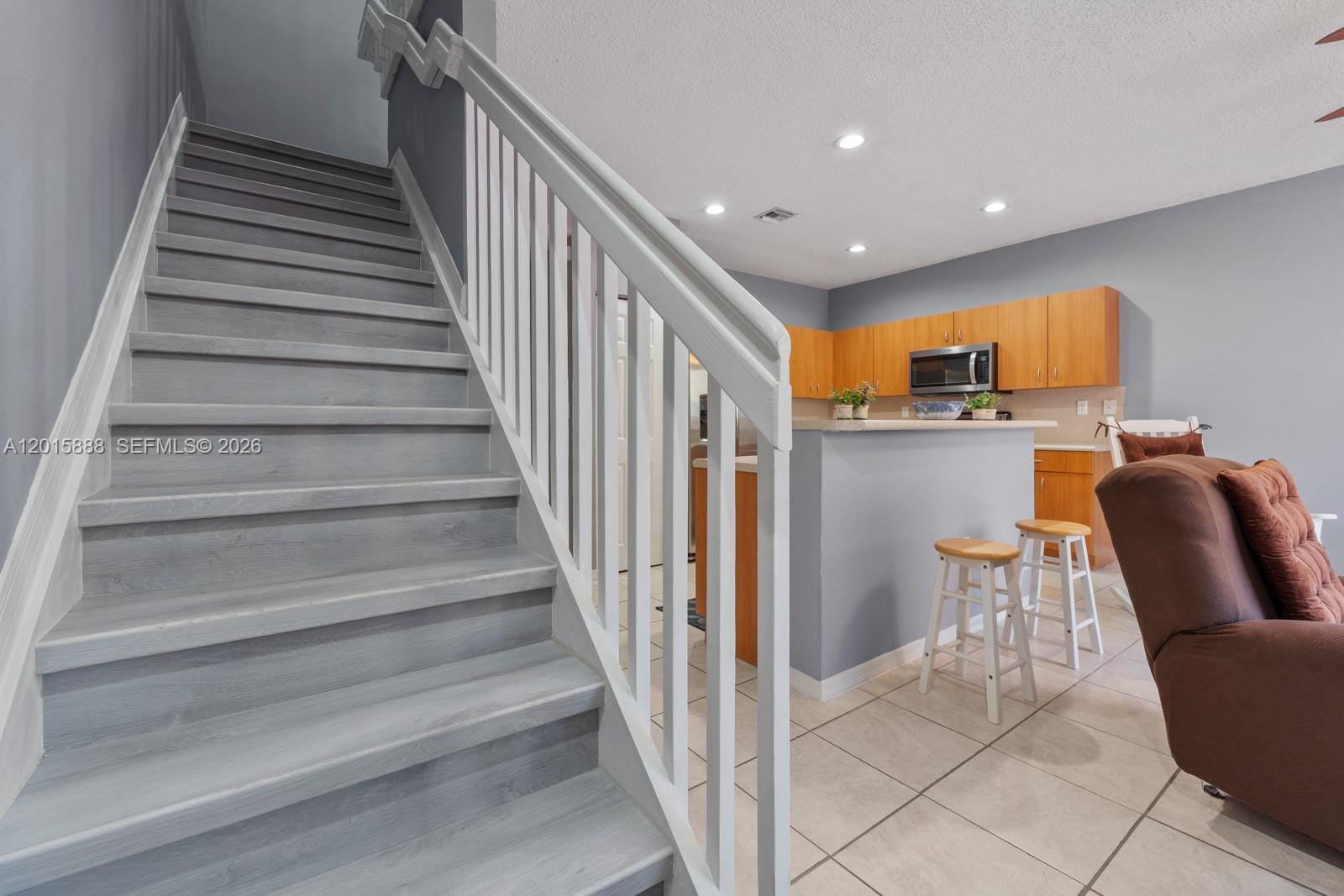 934 NE 42nd Terrace — photo 6