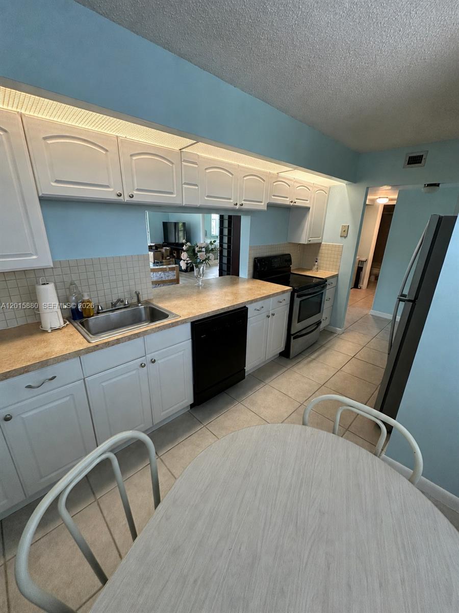 6800 Cypress Road 415, Plantation, FL 33317, Plantation