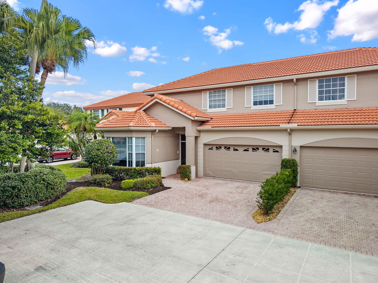 33 Monterey Pointe Drive, Palm Beach Gardens, FL 33418 photo 3