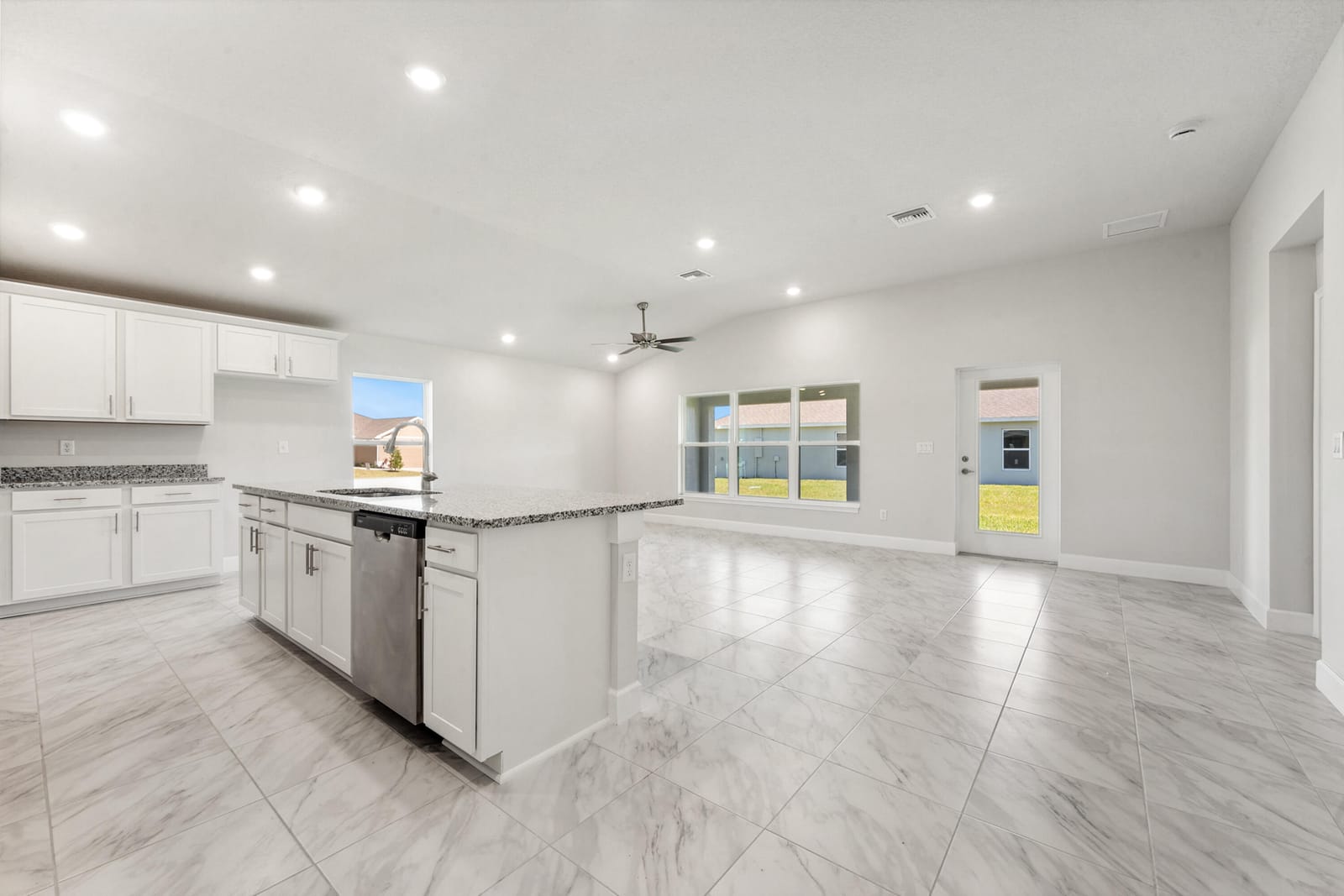 8603 Giovanni Avenue, Fort Pierce, FL 34951 photo 4