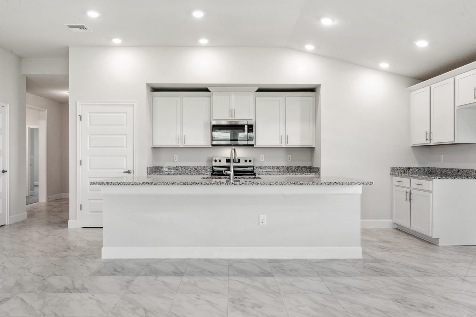 8603 Giovanni Avenue, Fort Pierce, FL 34951 photo 6