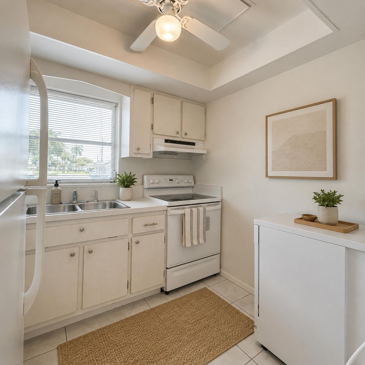 2911 Ashley Dr W J — photo 3