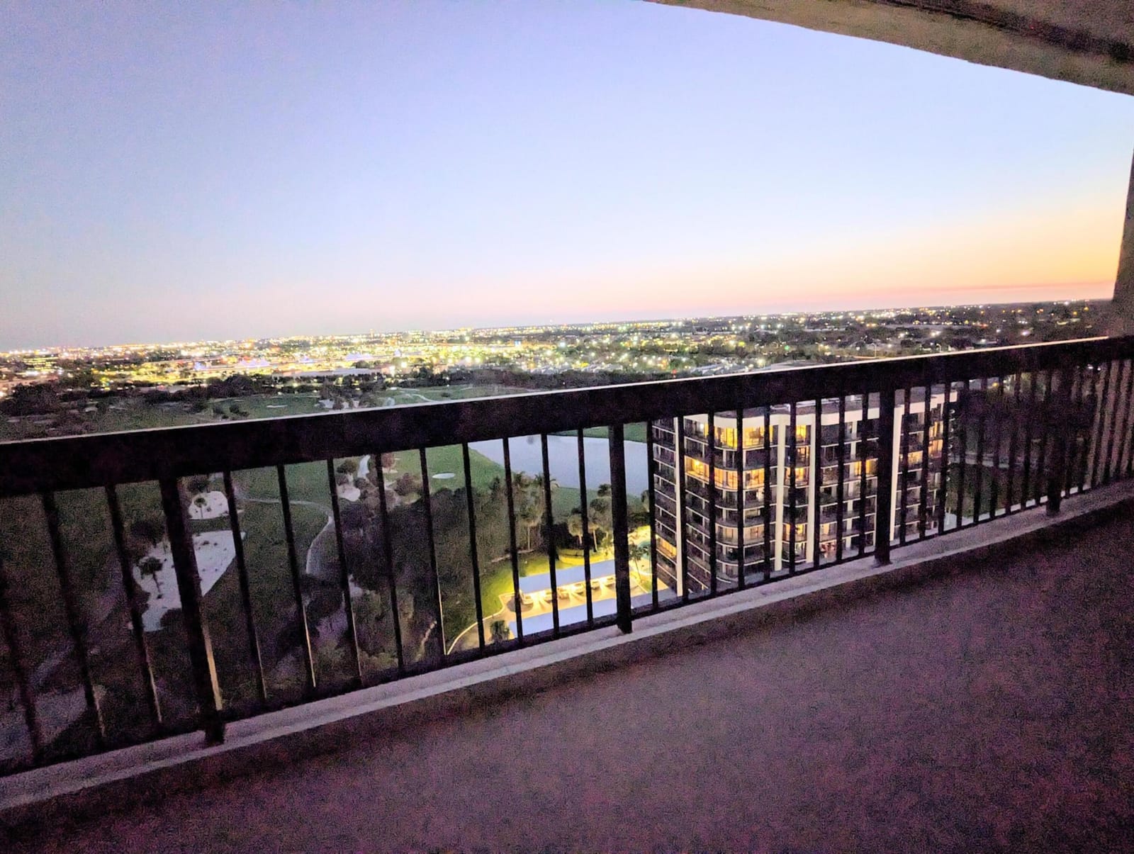 2425 Presidential Way 1905, West Palm Beach, FL 33401 photo 17