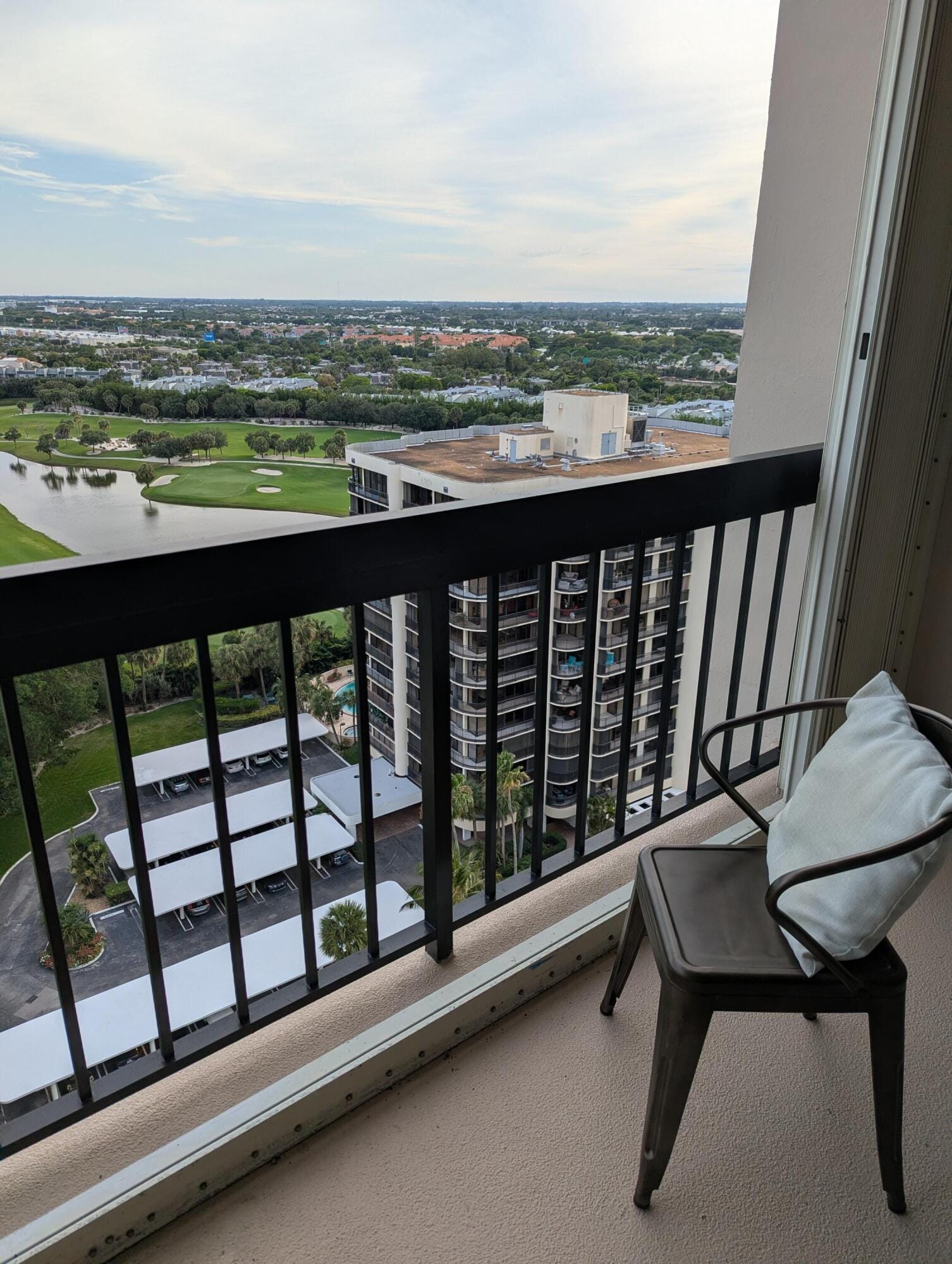 2425 Presidential Way 1905, West Palm Beach, FL 33401 photo 5