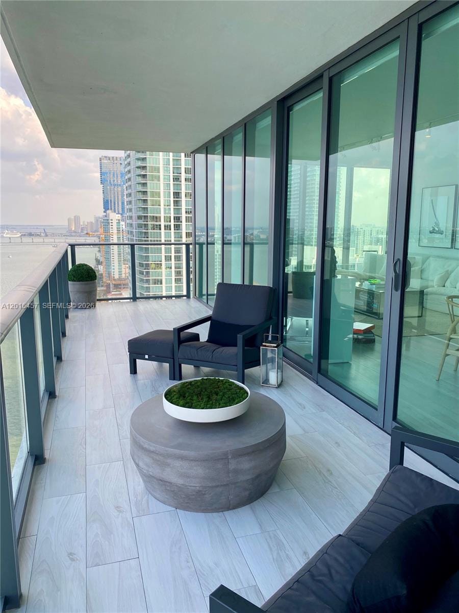 3131 NE 7th Avenue 2801, Miami, FL 33137 photo 2
