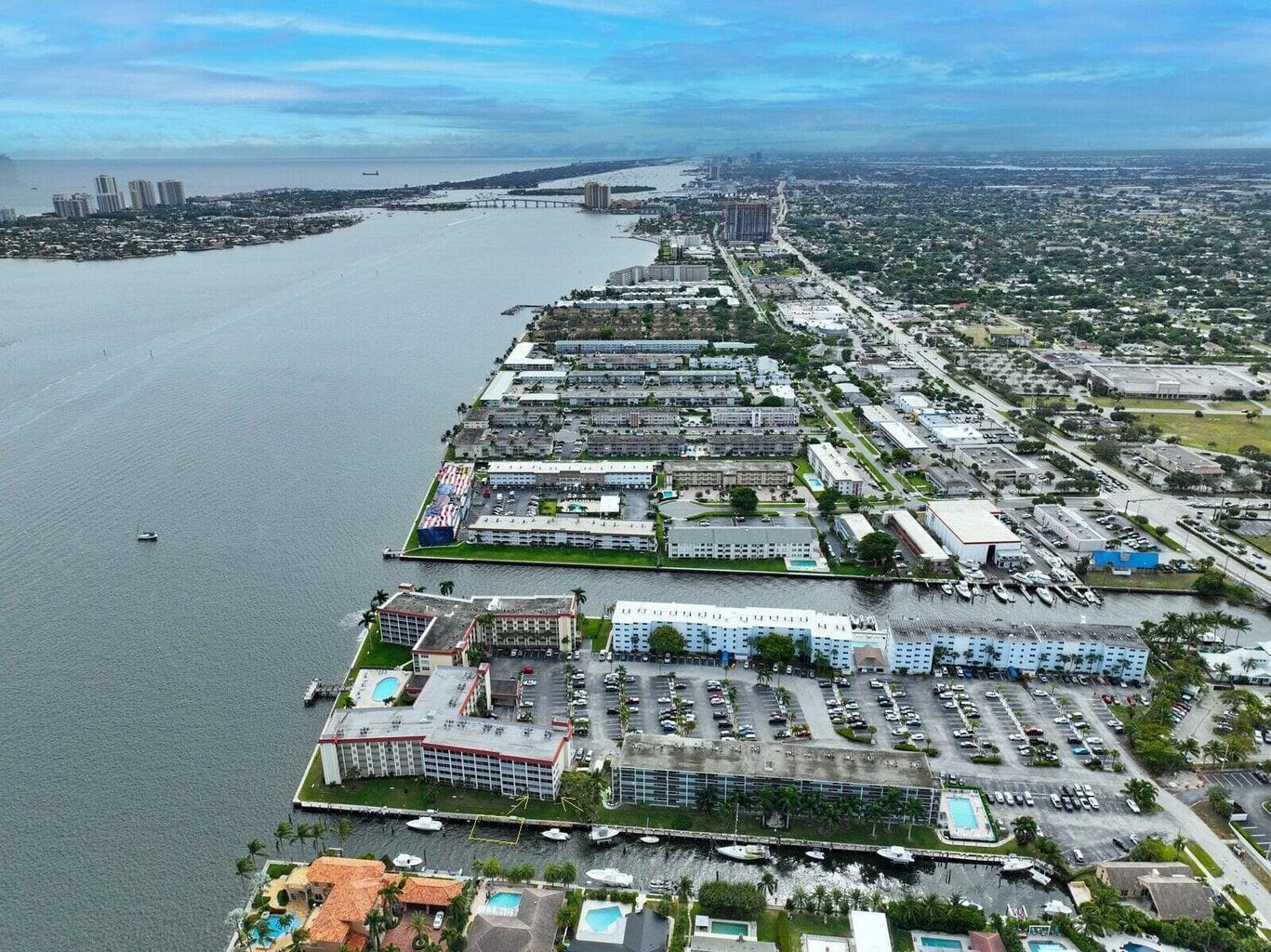 105 Paradise Harbour Boulevard 108, North Palm Beach, FL 33408 photo 28