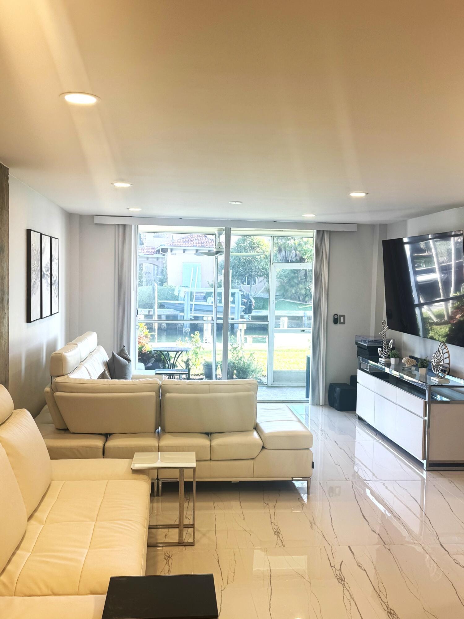 105 Paradise Harbour Boulevard 108 — photo 10