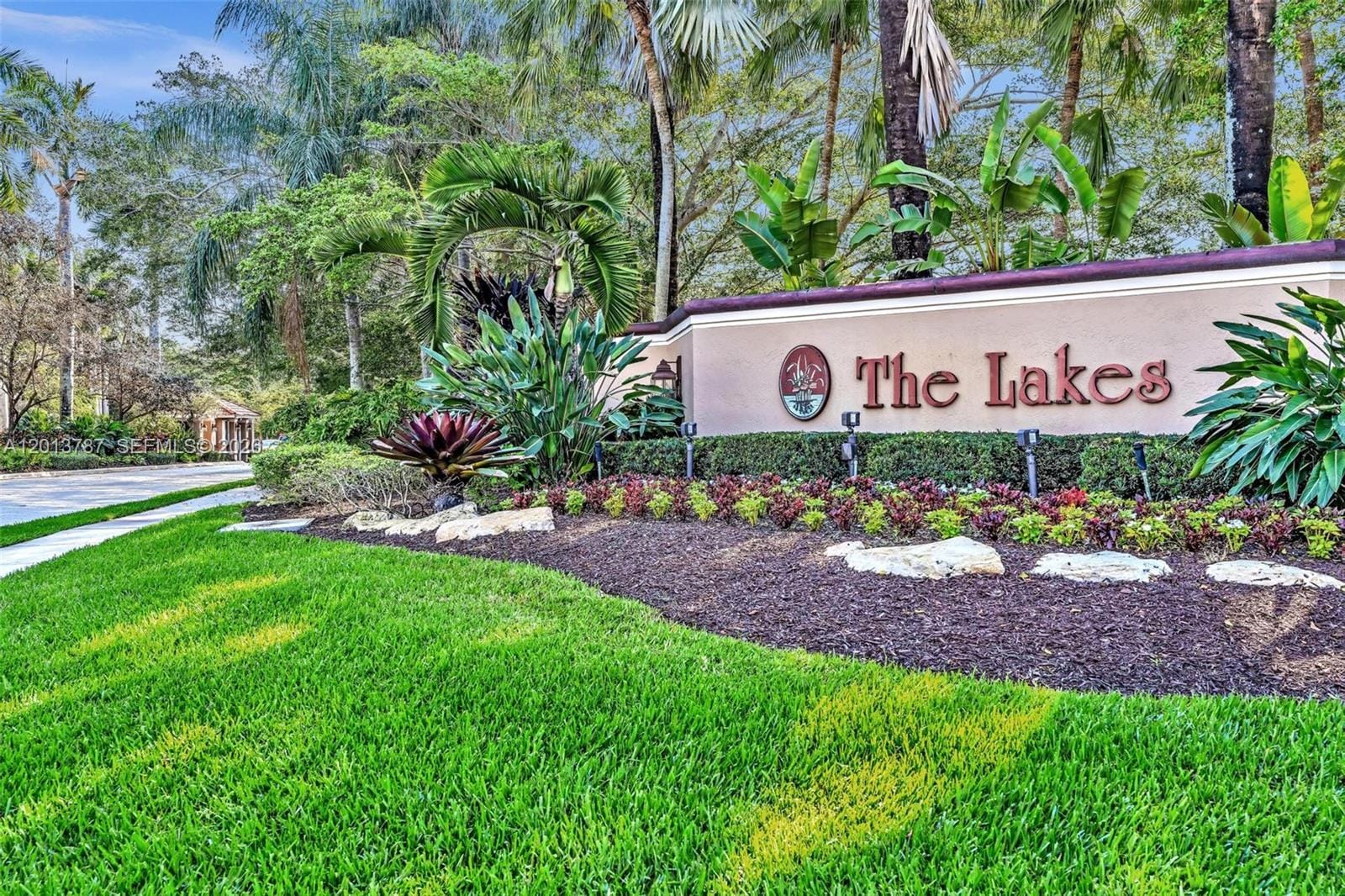 103 Cameron Court, Weston, FL 33326 photo 2