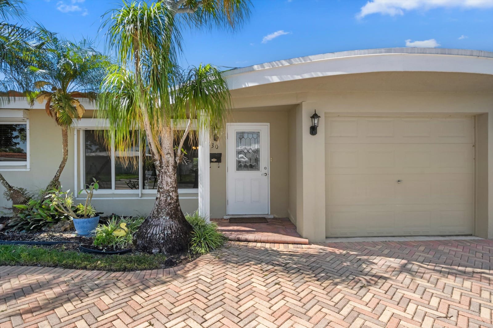 330 SE 9th Court, Pompano Beach, FL 33060 photo 11