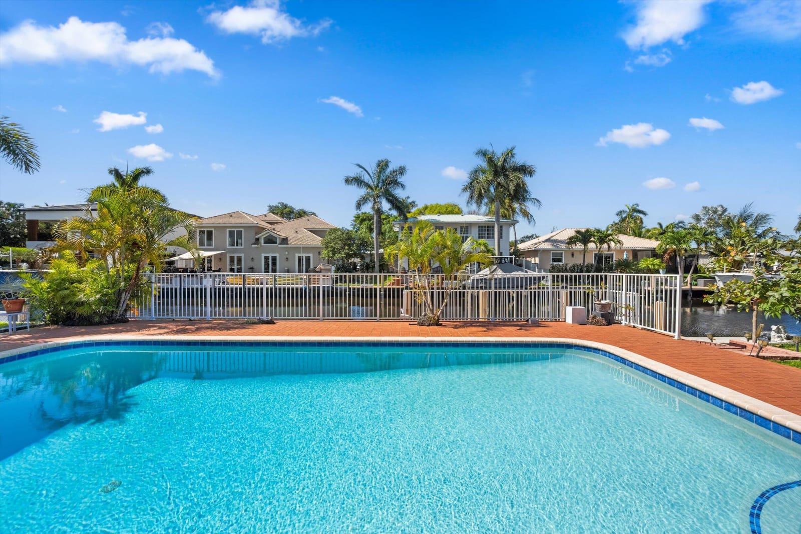330 SE 9th Court, Pompano Beach, FL 33060 photo 12