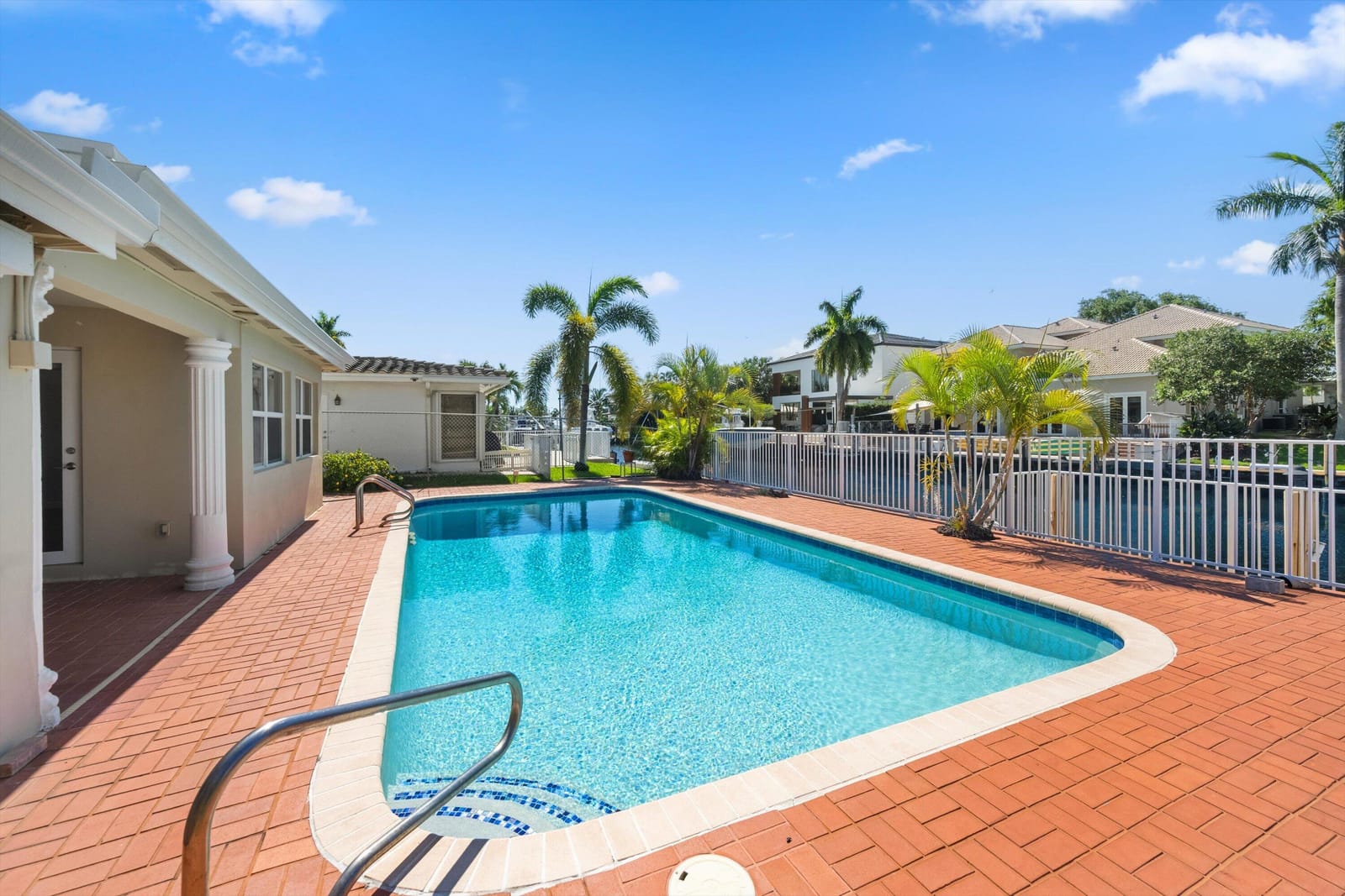 330 SE 9th Court, Pompano Beach, FL 33060 photo 15