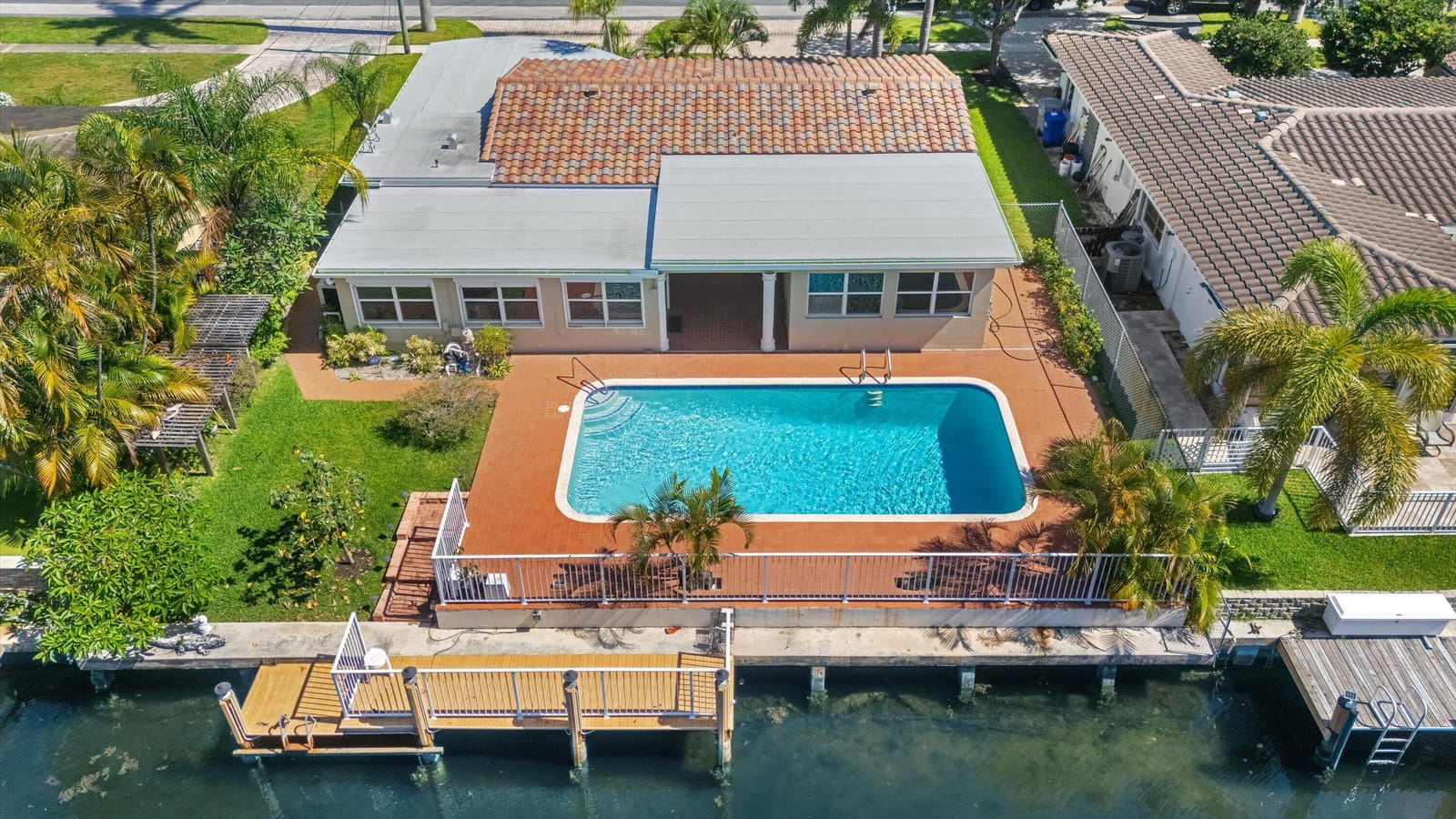 330 SE 9th Court, Pompano Beach, FL 33060 photo 16
