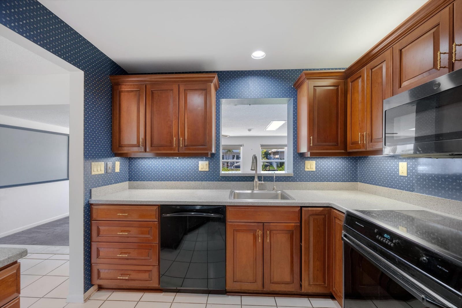330 SE 9th Court, Pompano Beach, FL 33060 photo 22