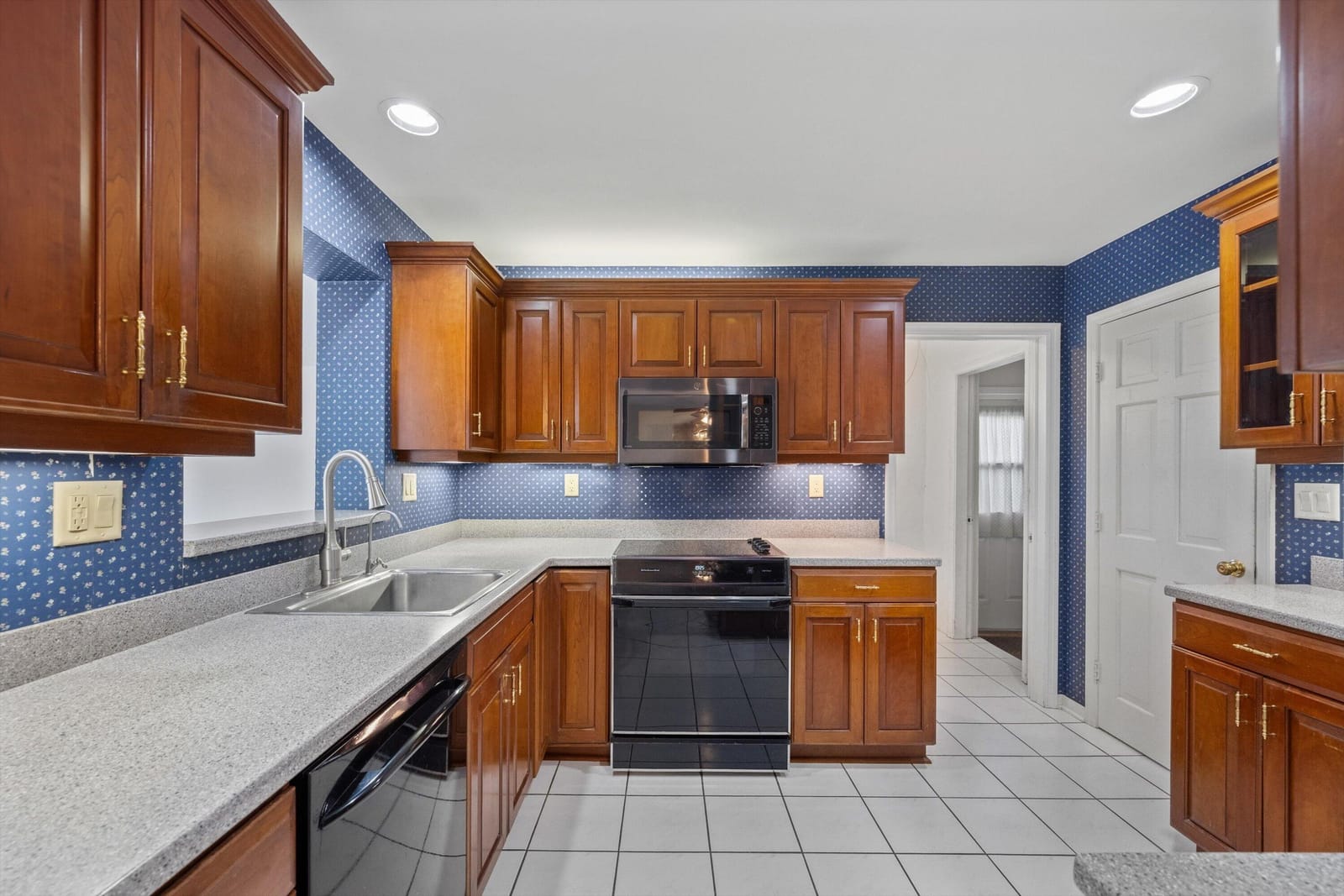 330 SE 9th Court, Pompano Beach, FL 33060 photo 25