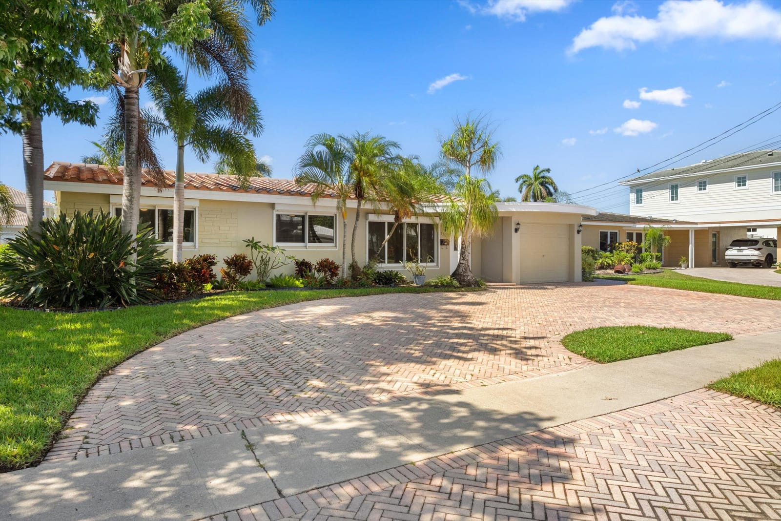 330 SE 9th Court, Pompano Beach, FL 33060 photo 9