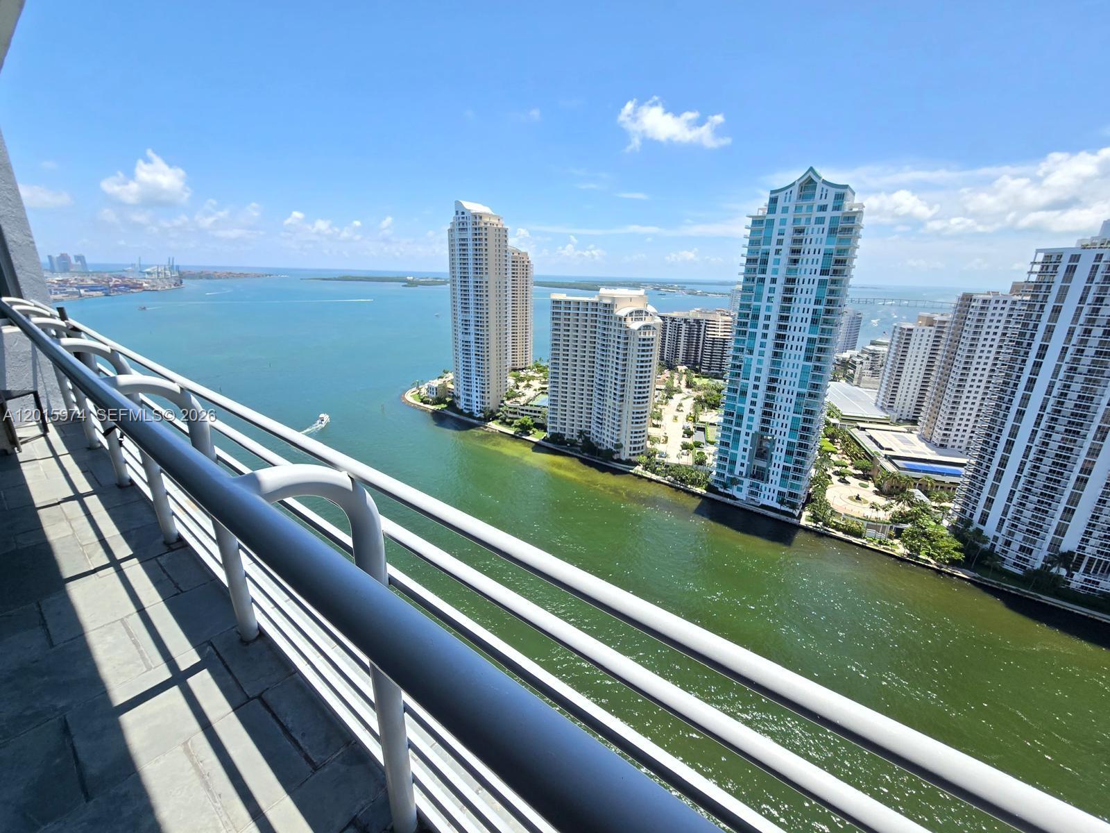 325 S Biscayne Boulevard 3719, Miami, FL 33131, Miami
