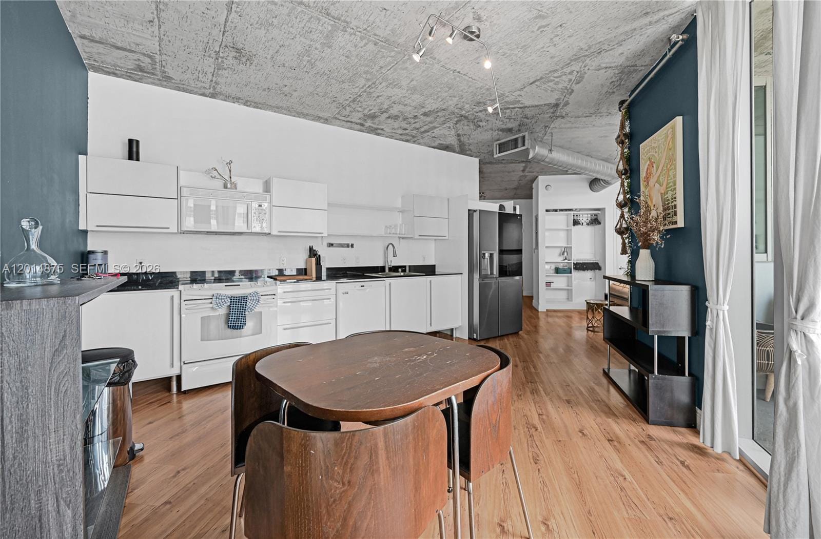 690 SW 1st Court 1934 — photo 5