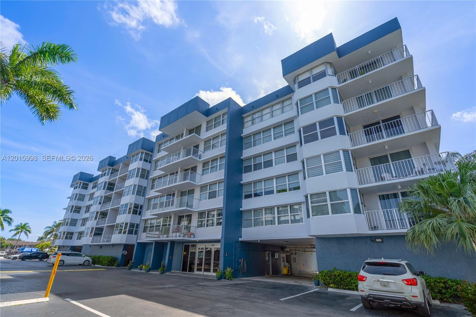 16565 NE 26th Avenue 2B, North Miami Beach, FL 33160 photo 3