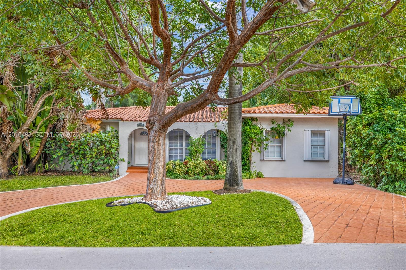 7711 Coquina Drive, North Bay Village, FL 33141, North Bay Village