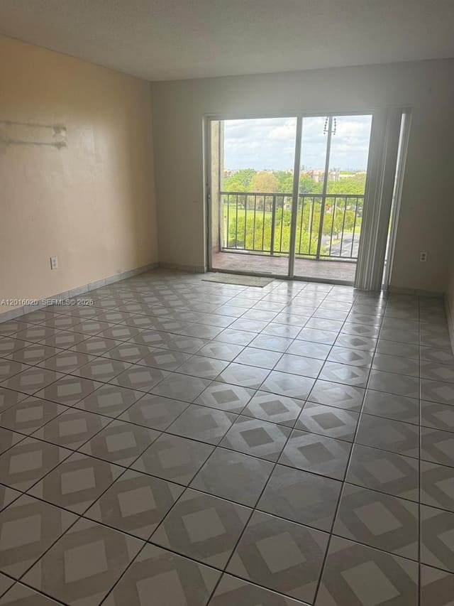 9455 W Flagler Street 705C, Miami, FL 33174