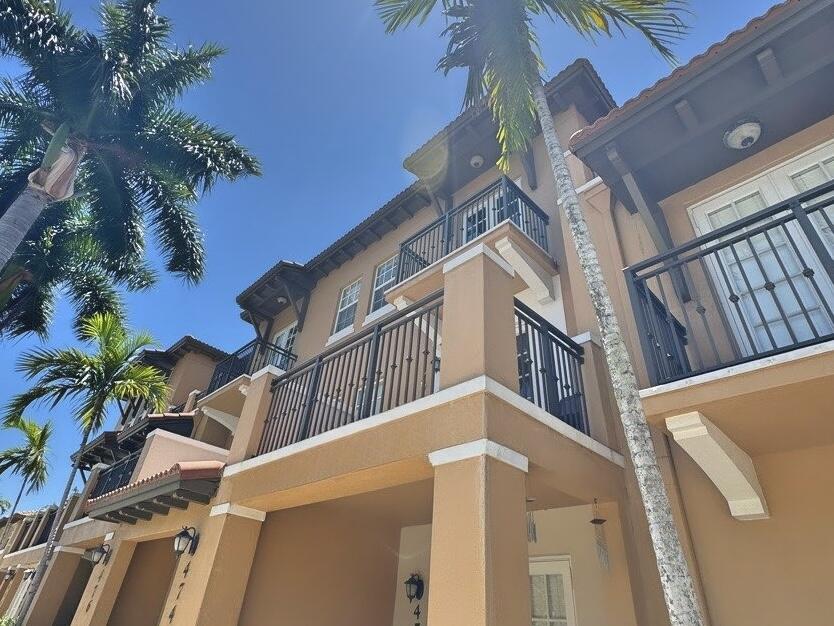 474 SW 147th Avenue, Pembroke Pines, FL 33027, Pembroke Pines