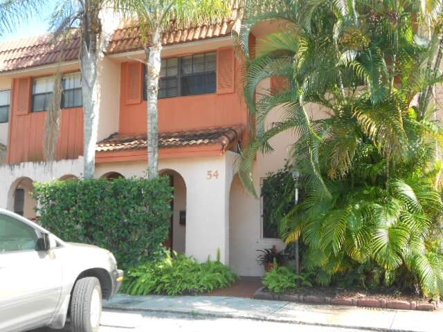 54 N Matador Lane, Davie, FL 33324, Davie