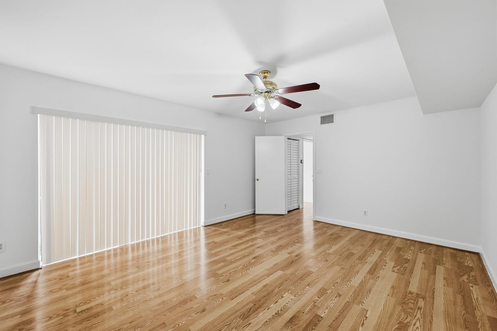8337 N Coral Circle, North Lauderdale, FL 33068 photo 17