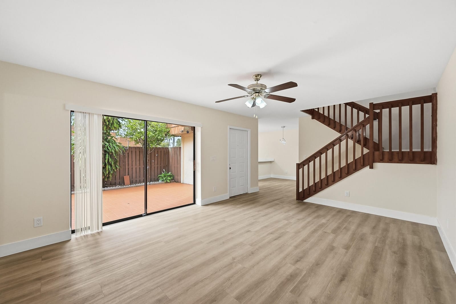 8337 N Coral Circle, North Lauderdale, FL 33068 photo 6