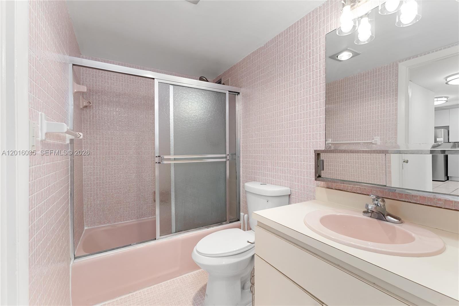 345 Ocean Drive 424, Miami Beach, FL 33139 photo 12