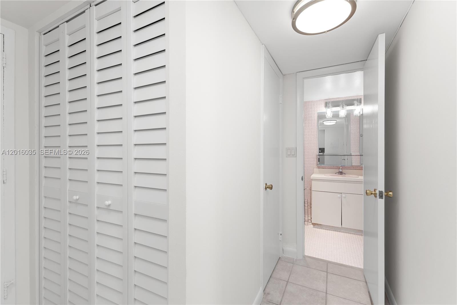 345 Ocean Drive 424, Miami Beach, FL 33139 photo 17