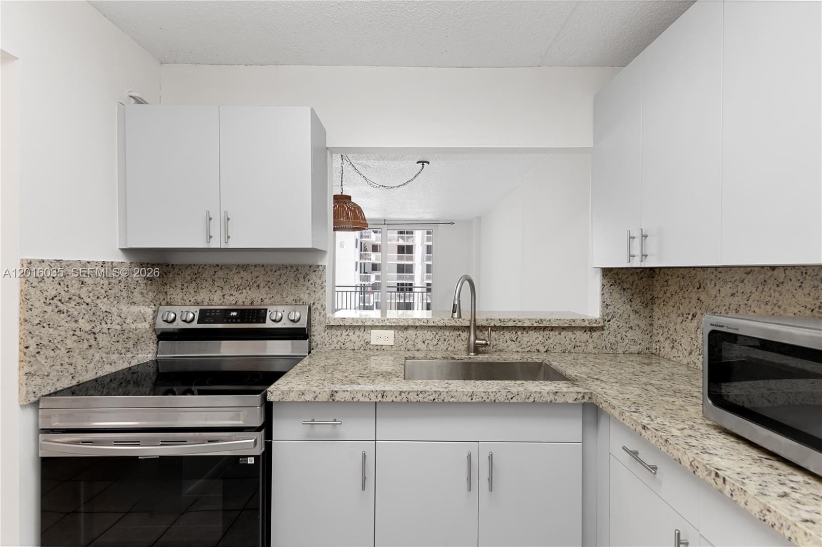 345 Ocean Drive 424, Miami Beach, FL 33139 photo 3